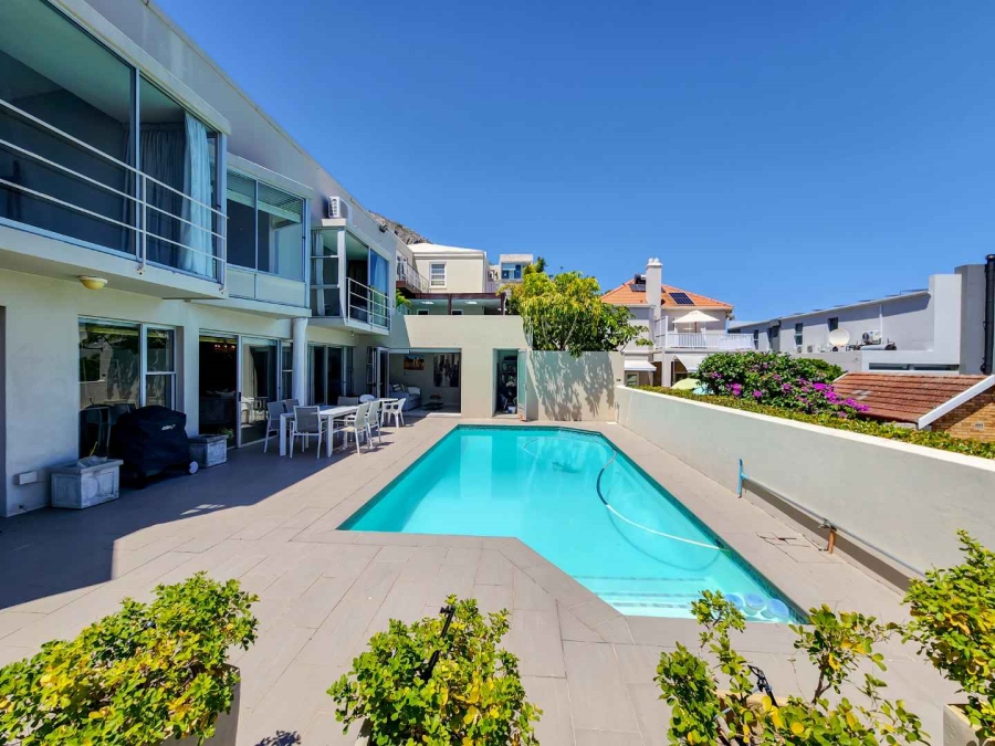 3 Bedroom Property for Sale in Fresnaye Western Cape